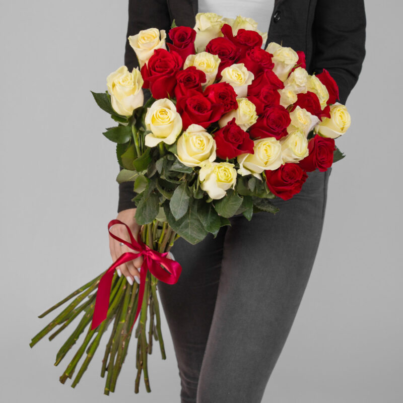 Бело-Красные Розы